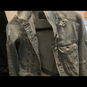 American eagle ladies denim jacket.  Great shape